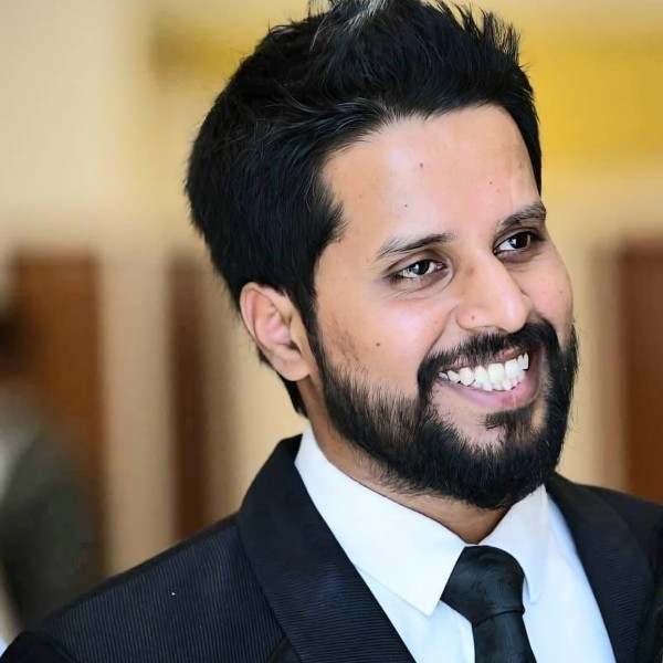 Dr.Manish Raj